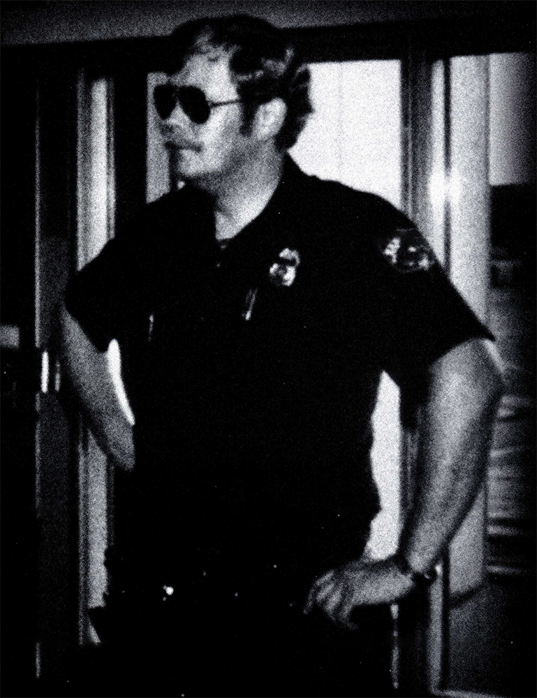 Customs Officer Roger L. Von Amelunxen | United States Department of the Treasury - United States Customs Service, U.S. Government Customs Officer Roger L. Von Amelunxen | United States Department of the Treasury - United States Customs Service, U.S. Government